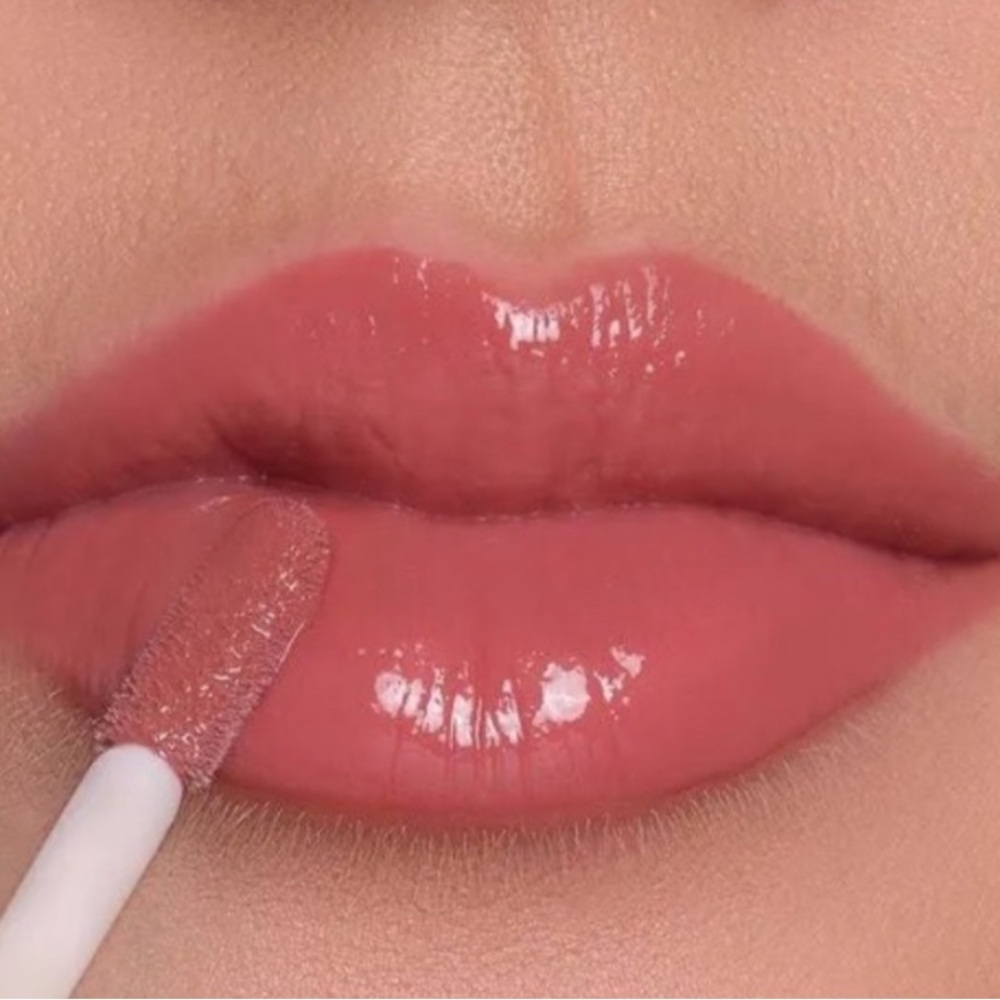 LAURA GELLER Treat-N-Go Tinted Lip Oil in RUNNER UP Hydrating Lip Gloss Oil